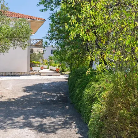 Apartment Milka A4 *