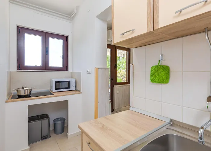 Milka A4 * Krk Town